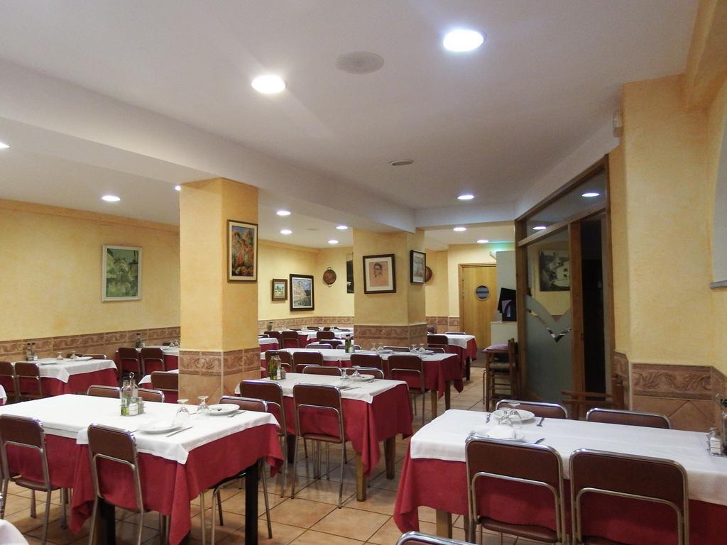 Apartamentos Fonda Finet Sant Felíu de Pallarols Kültér fotó